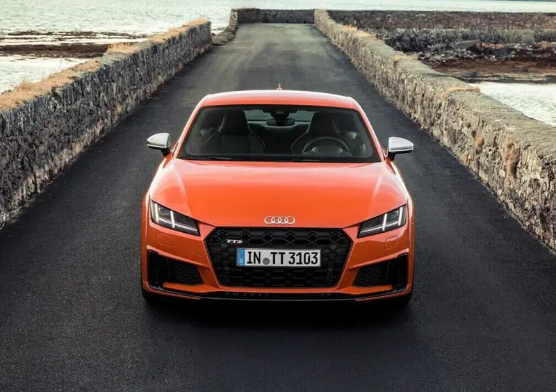 Audi TTS Coupé (2014-->>) (2)