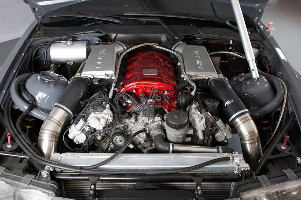 In vendita: BMW E36 Coupè con motore AMG da 6.3L e 600 cavalli! (2)
