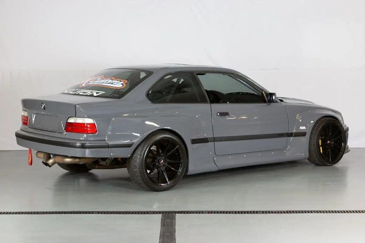 In vendita: BMW E36 Coupè con motore AMG da 6.3L e 600 cavalli! (3)