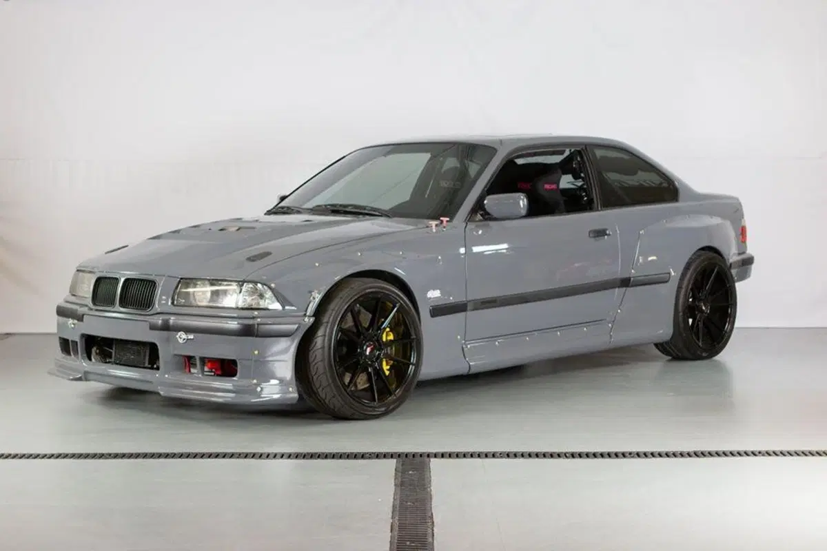 In vendita: BMW E36 Coupè con motore AMG da 6.3L e 600 cavalli! (20)