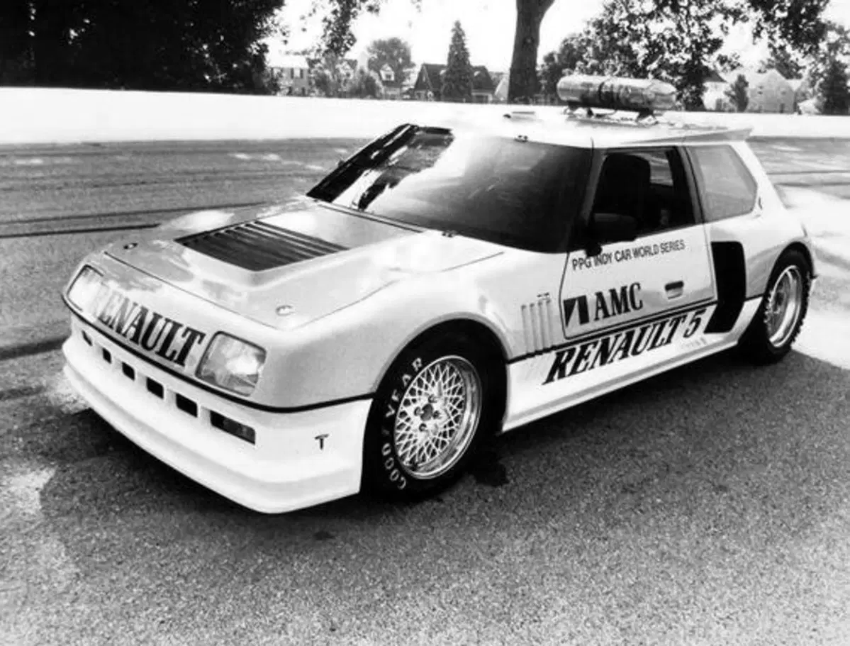 La Renault 5 Turbo che si mette dietro davvero tutti, anche in USA? La Pace car di Indy (3)