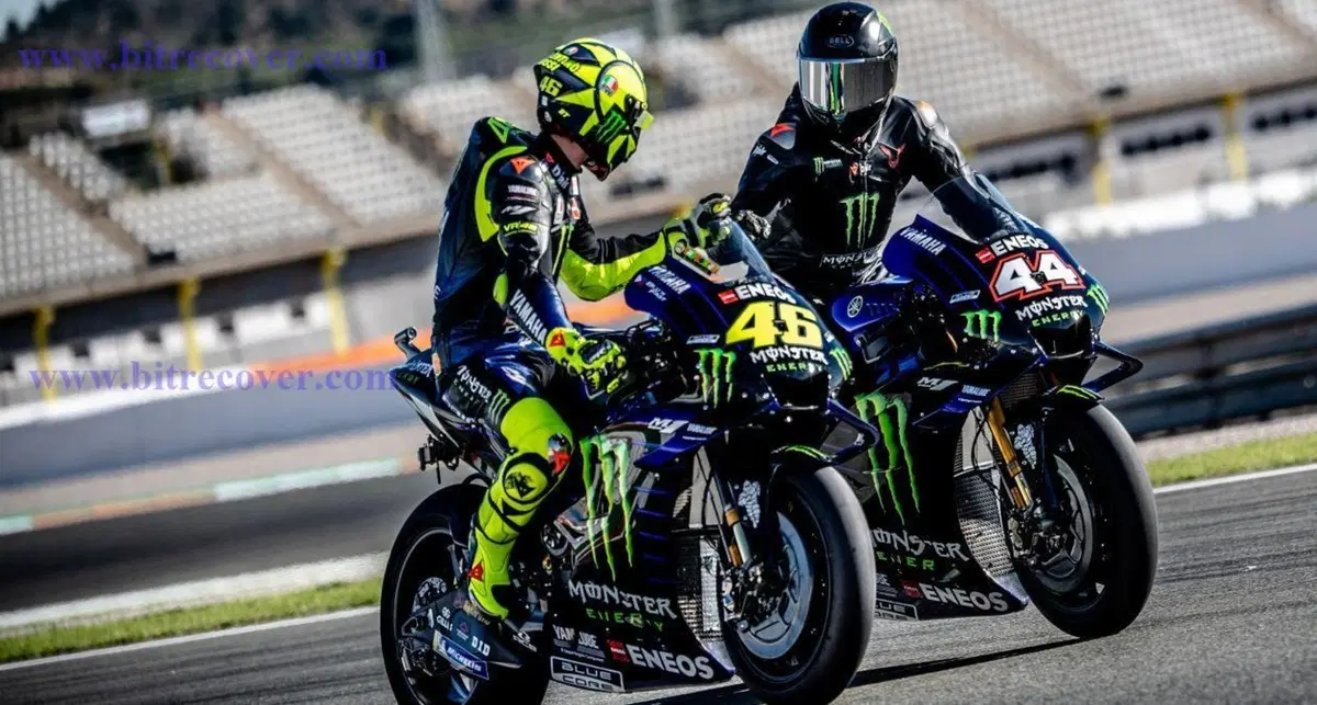 Rossi vs Hamilton: le foto e il video dello scambio MotoGP - F1