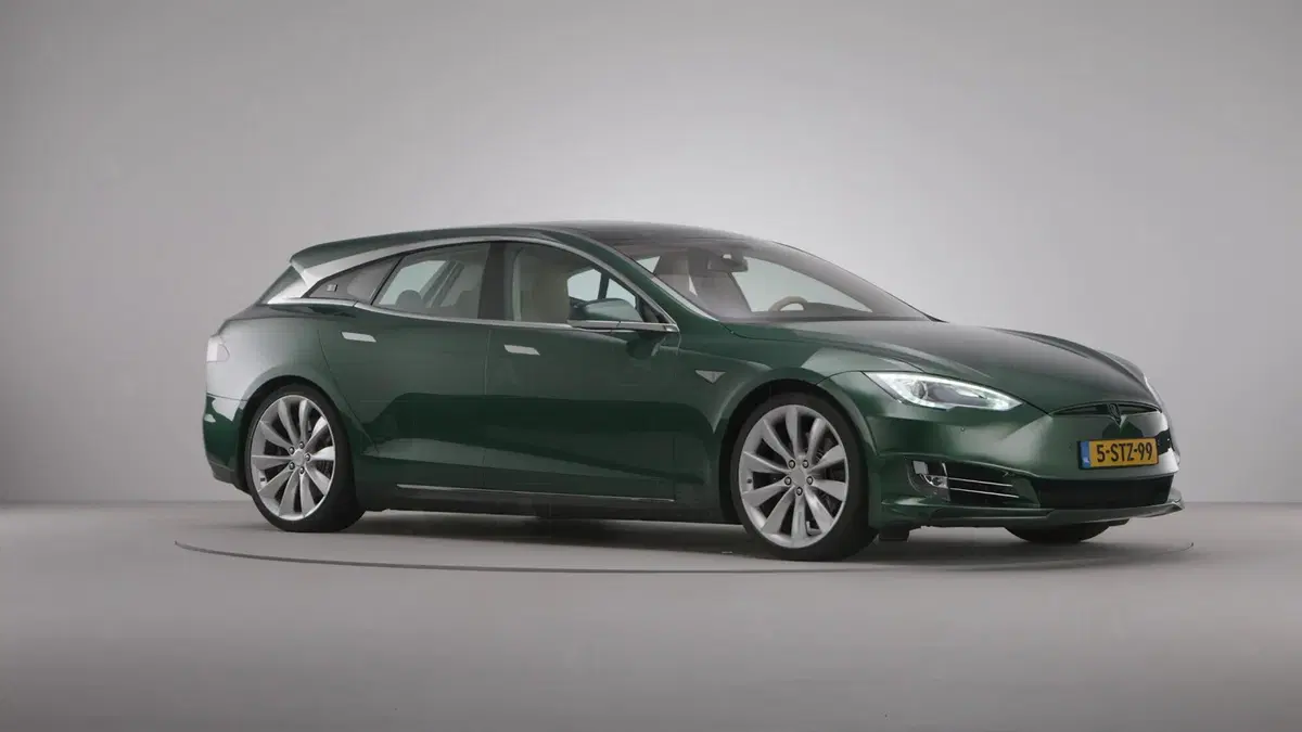 Volete una Tesla Model S Station Wagon? 224.521€, esemplare unico (3)