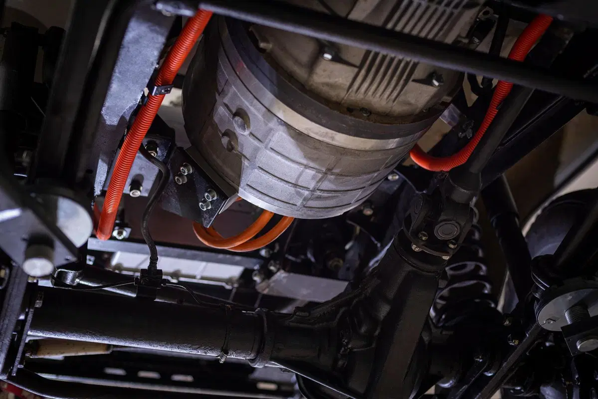MW Motors Spartan. E la UAZ Hunter diventa elettrica... (9)