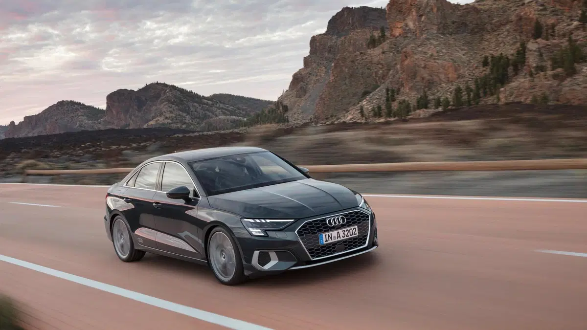 Audi A3 Sedan 35 TDI S tronic Business (34)