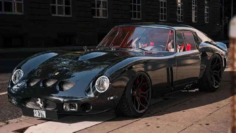 Ferrari Special Edition, 250 GTO 2020: vintage da gara che vince a mani basse e costa &ldquo;poco&rdquo; [non per puristi e collezionisti DOC]