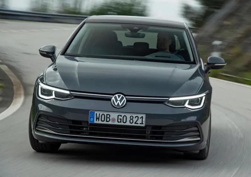 Volkswagen Golf (3)