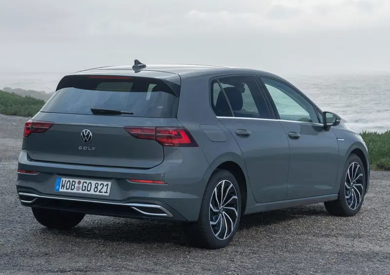 Volkswagen Golf (6)