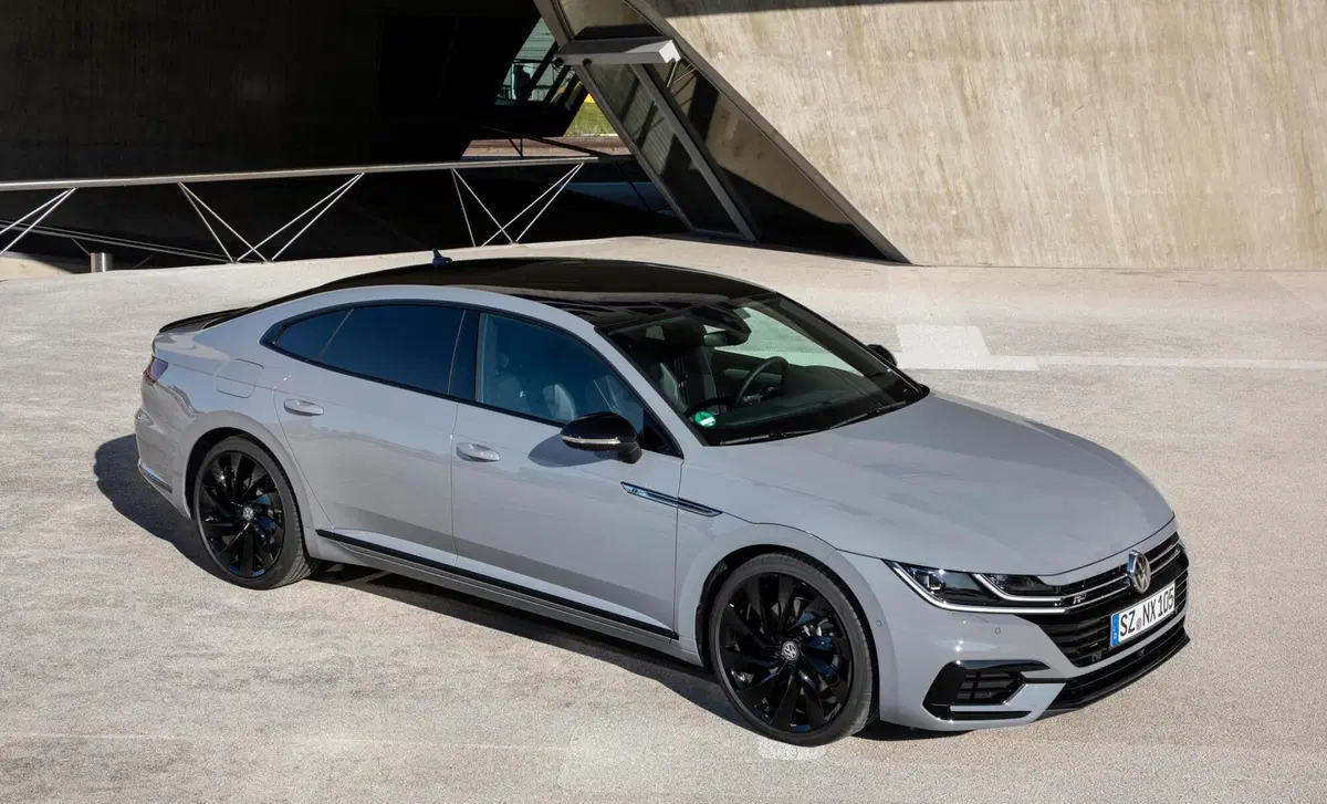 Volkswagen Arteon (2017-21) (35)