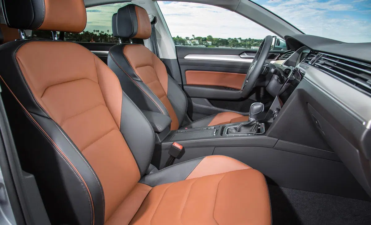 Volkswagen Arteon (2017-21) (37)