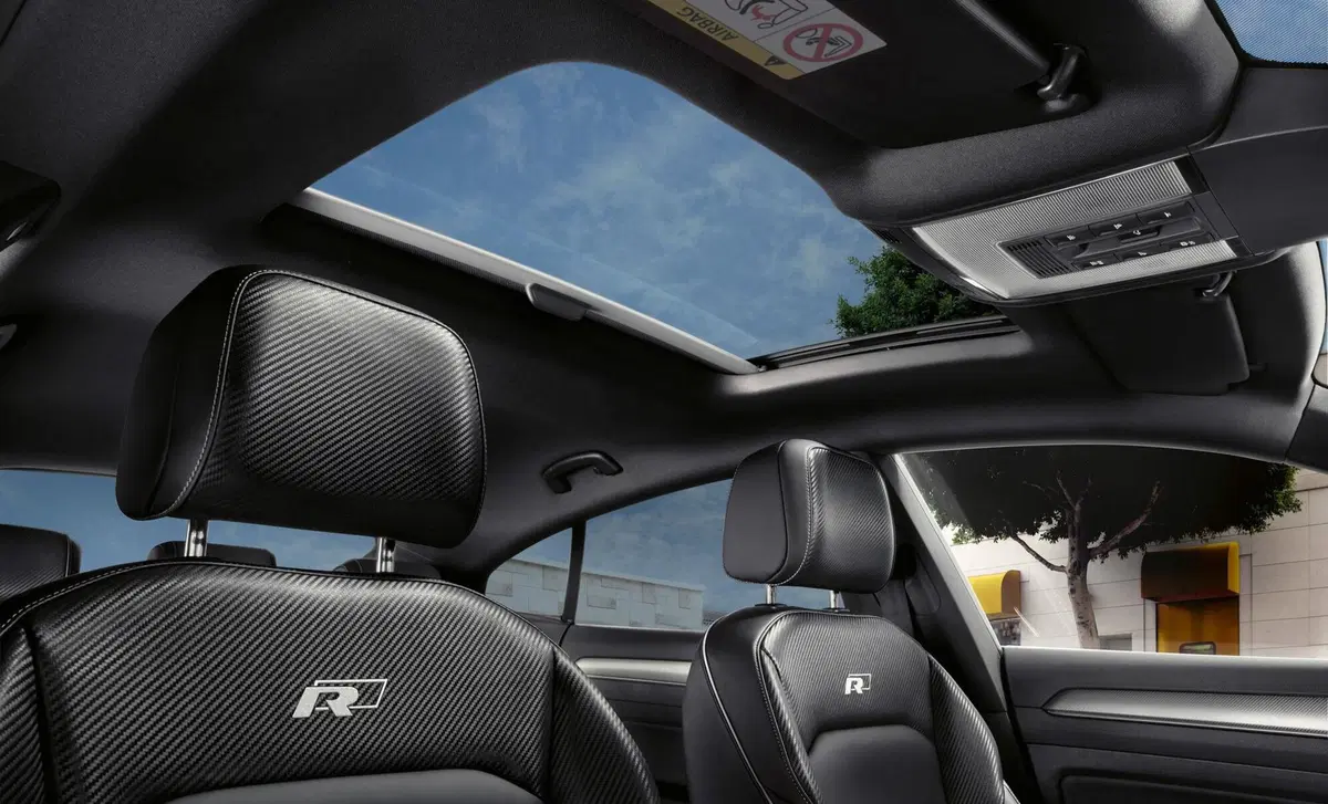 Volkswagen Arteon (2017-21) (41)