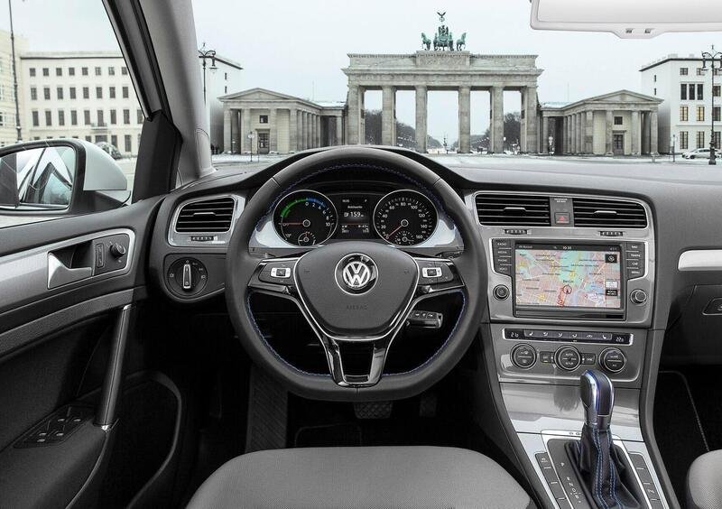 Volkswagen e-Golf (2014-21) (18)
