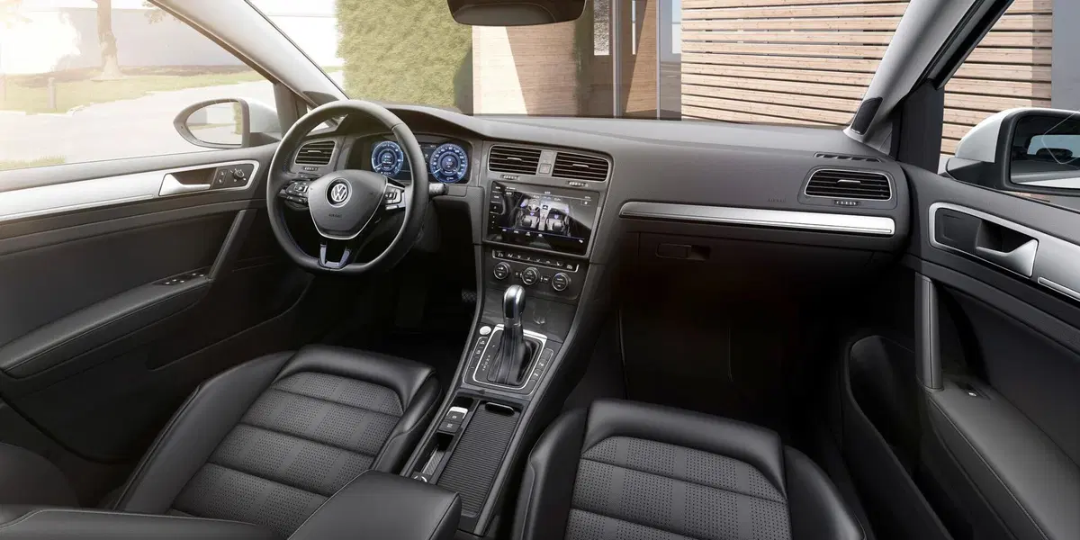 Volkswagen e-Golf (2014-21) (12)