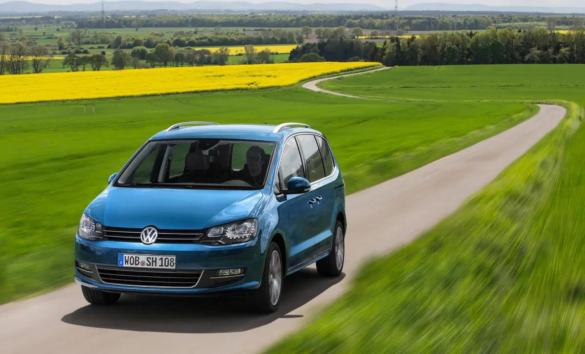 Volkswagen Sharan 2.0 TDI 177 CV SCR DSG Executive BlueMotion Tech. (3)