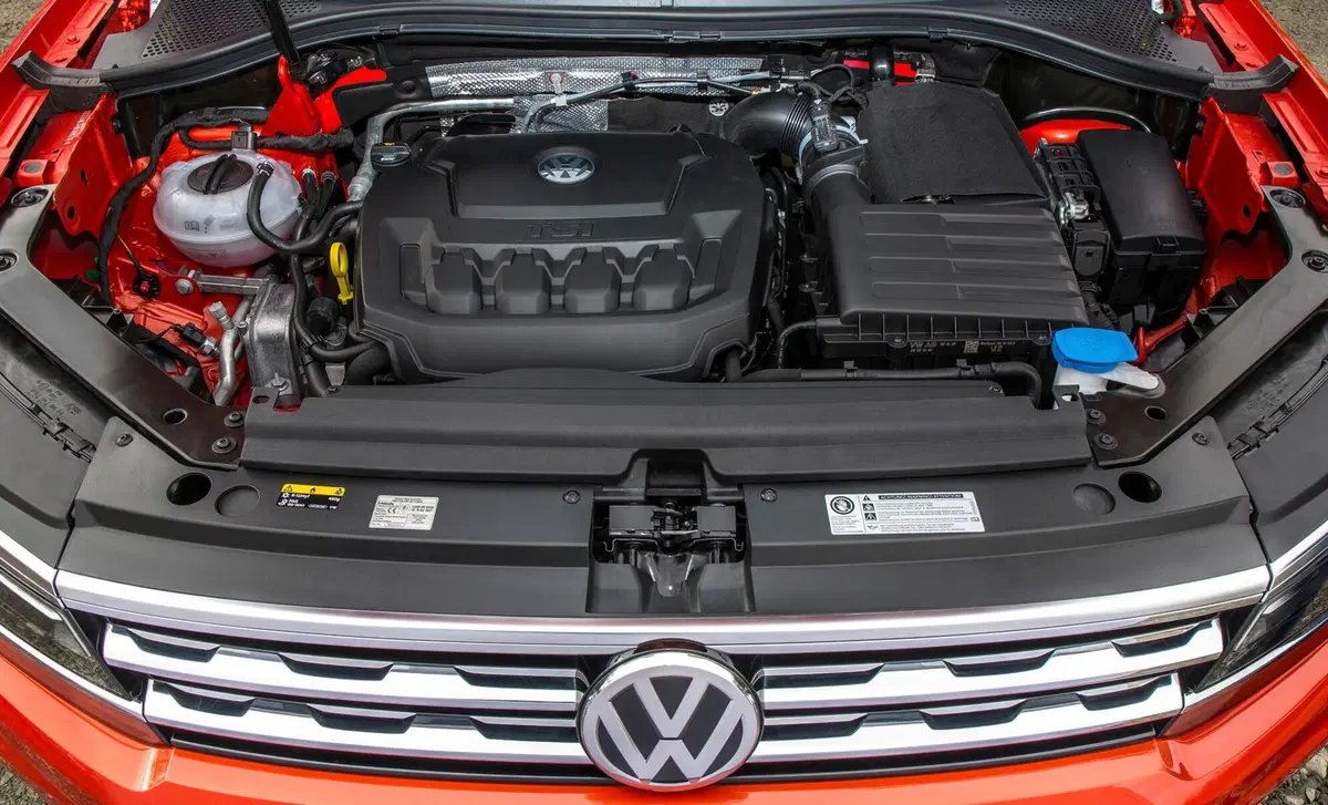 Volkswagen Tiguan (2017-23) (43)