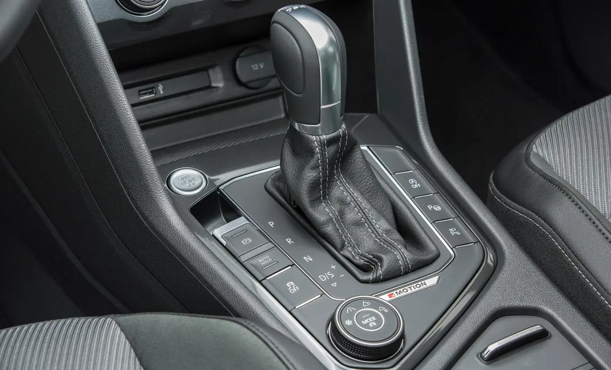 Volkswagen Tiguan (2017-23) (39)