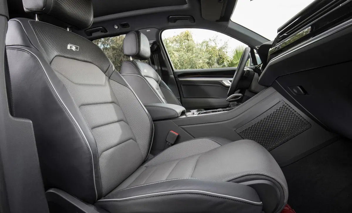 Volkswagen Touareg 3.0 V6 TDI SCR Elegance (29)