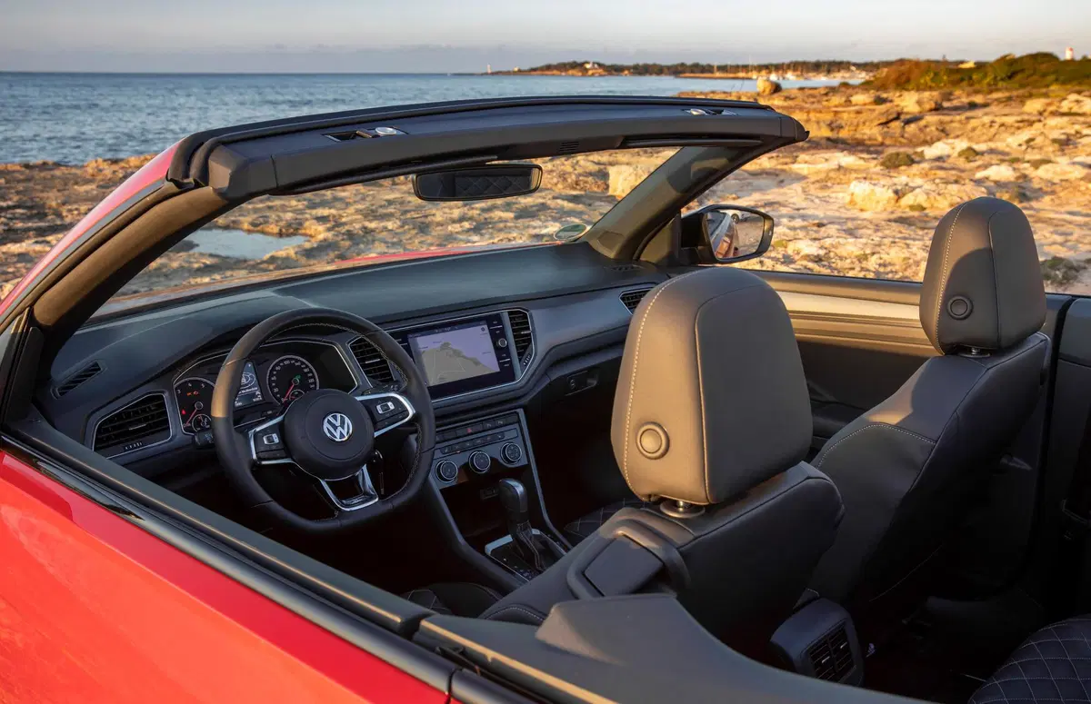 Volkswagen T-Roc Cabrio 1.5 TSI ACT DSG R-Line (39)
