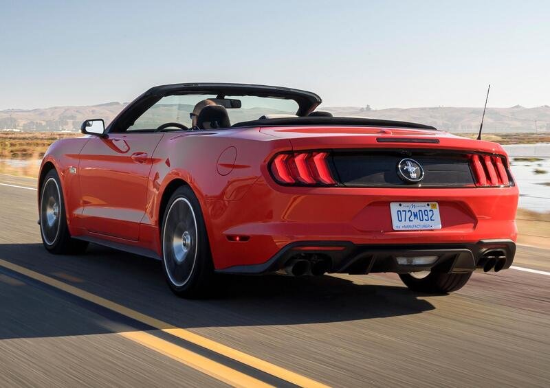 Ford Mustang Cabrio (5)