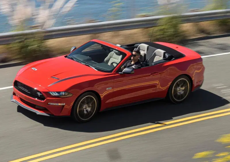 Ford Mustang Cabrio (2015-24) (7)