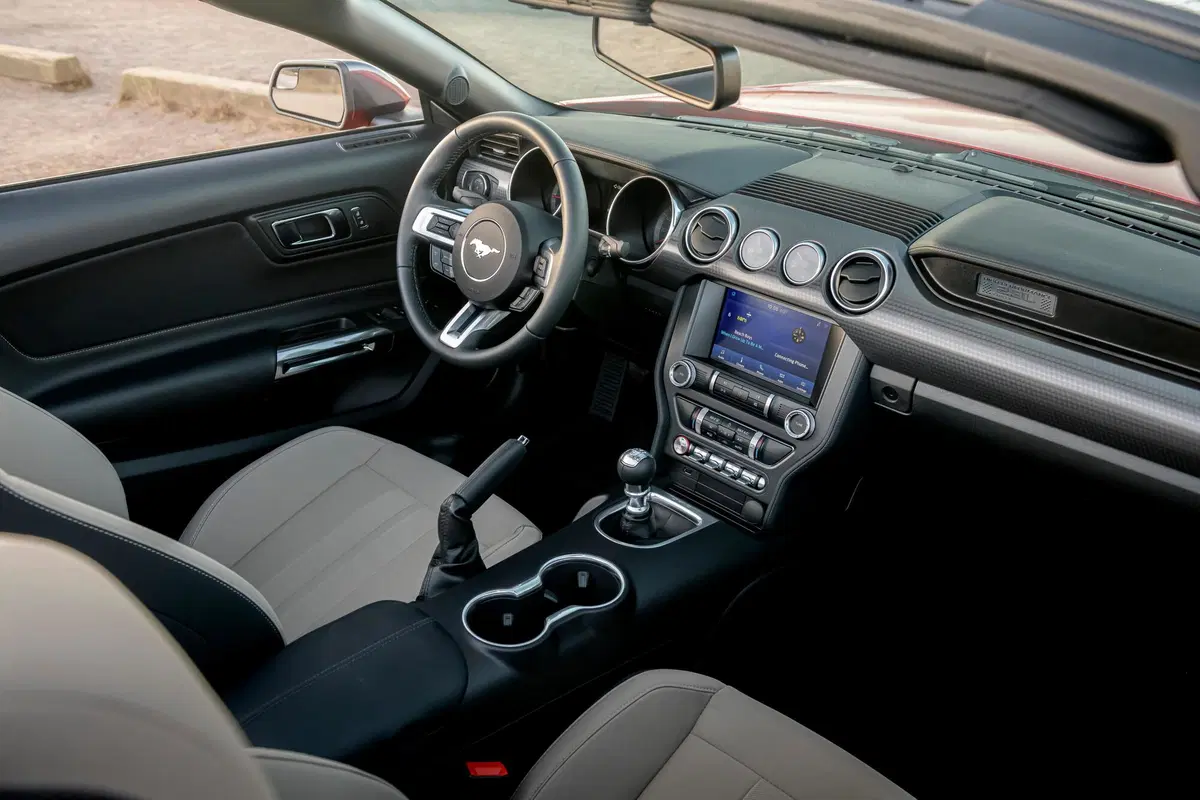 Ford Mustang Cabrio Convertible 2.3 EcoBoost aut. (13)