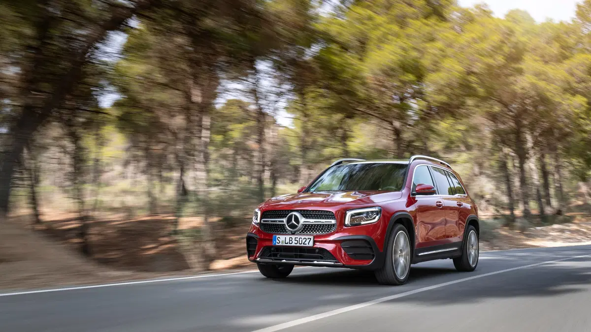 Mercedes GLB 2020, la SUV sette posti (compatta) che mancava [Video] (3)