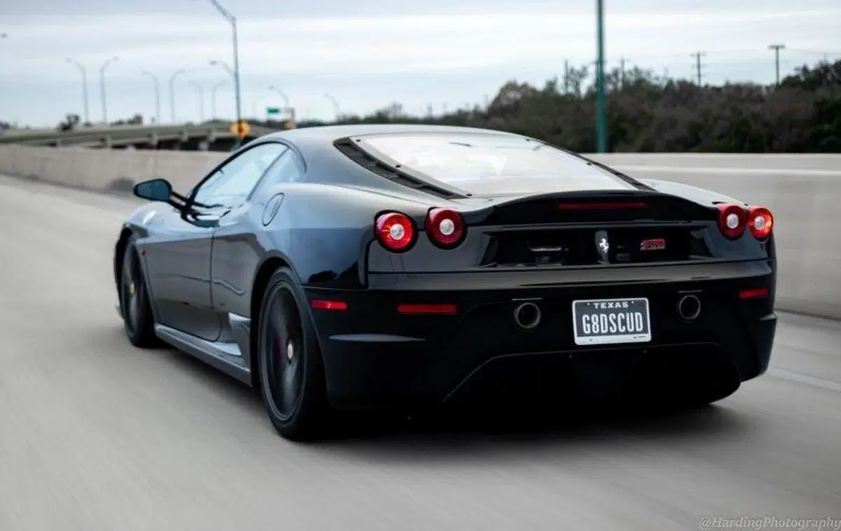 Cambio MANUALE su Ferrari 430 Scuderia. Che spettacolo! L'unica al mondo ma, volendo, esiste il kit... (2)