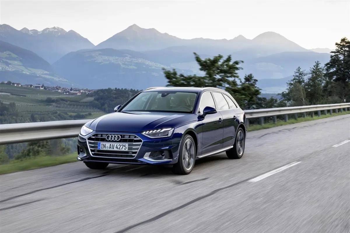 Audi A4 restyling 2019 | Ecco le 35 e 40 TDI oltre a Allroad e S4 (3)
