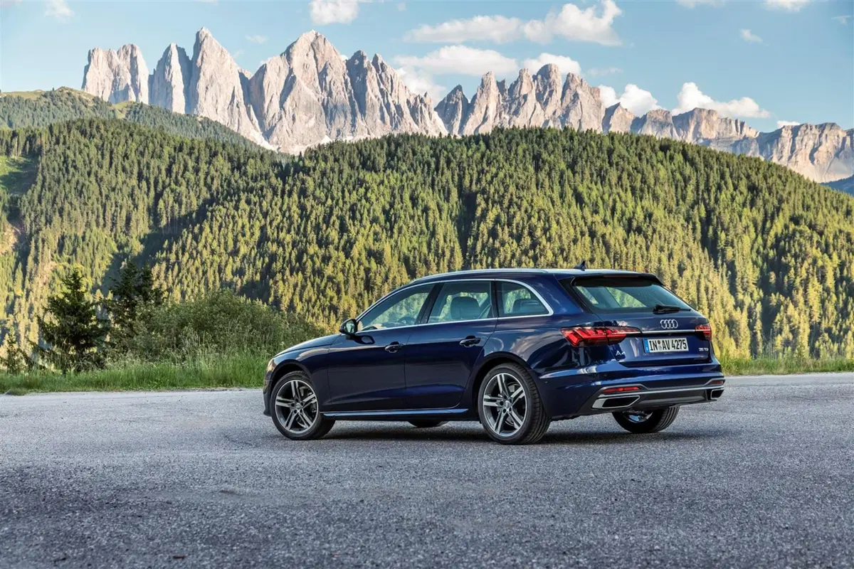 Audi A4 restyling 2019 | Ecco le 35 e 40 TDI oltre a Allroad e S4 (4)