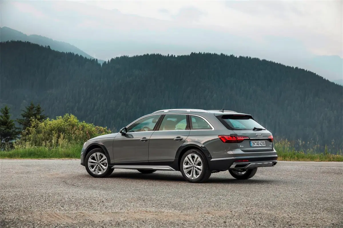 Audi A4 restyling 2019 | Ecco le 35 e 40 TDI oltre a Allroad e S4 (8)