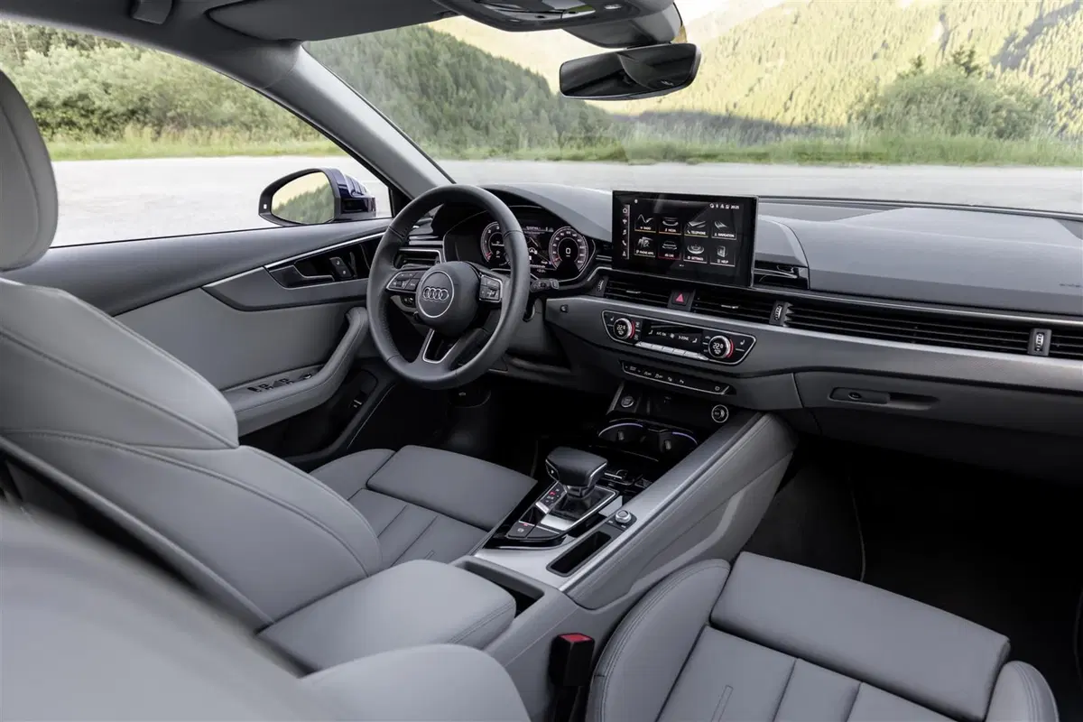 Audi A4 restyling 2019 | Ecco le 35 e 40 TDI oltre a Allroad e S4 (11)