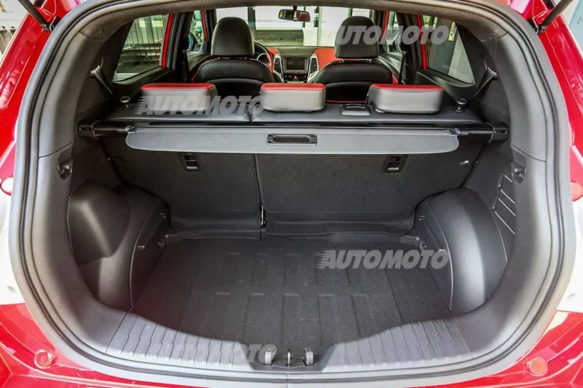 Ssangyong Tivoli (38)
