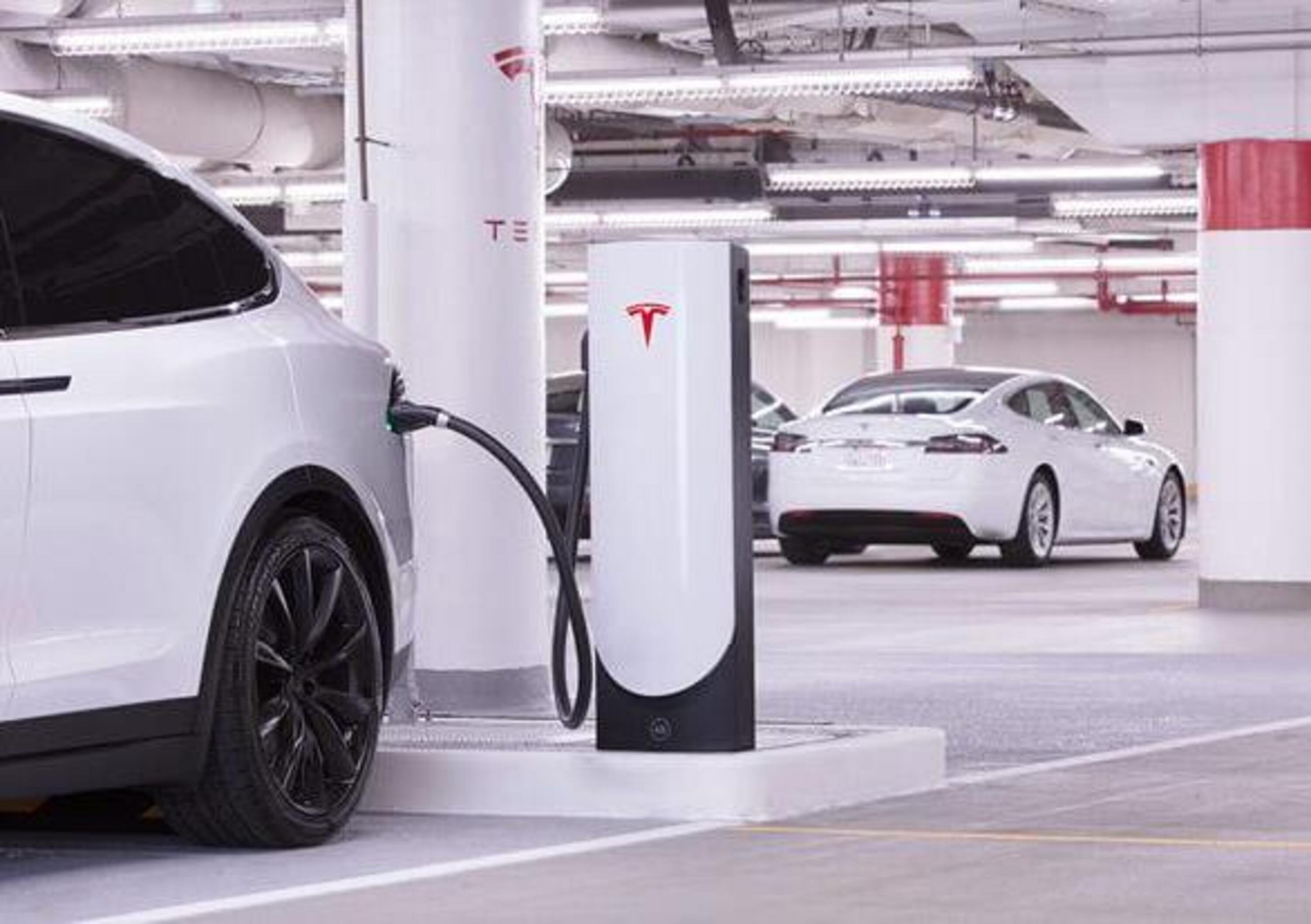 Tesla, la batteria da 1,6 milioni di km &egrave; pi&ugrave; vicina