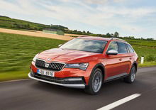 Skoda Superb Scout, 15 millimetri di altezza in più per la vita fuori porta [Video]