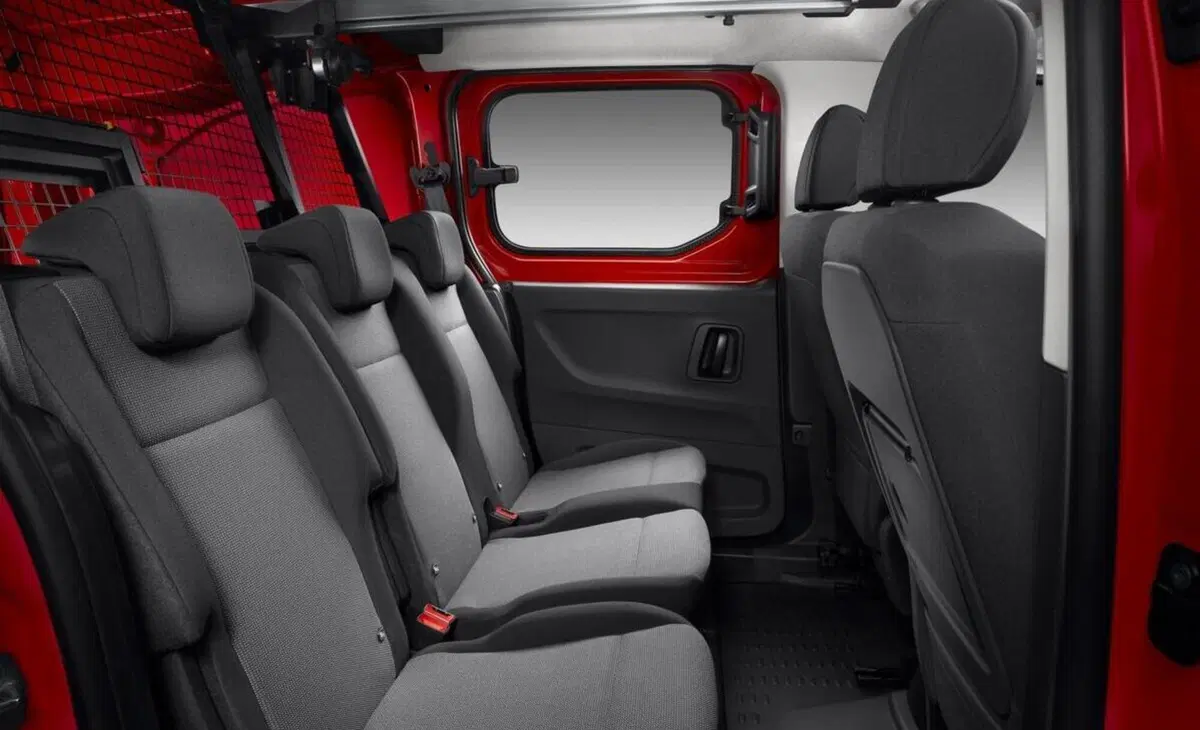 Citroen Berlingo Furgone BlueHDi 100 Van XL Club (17)