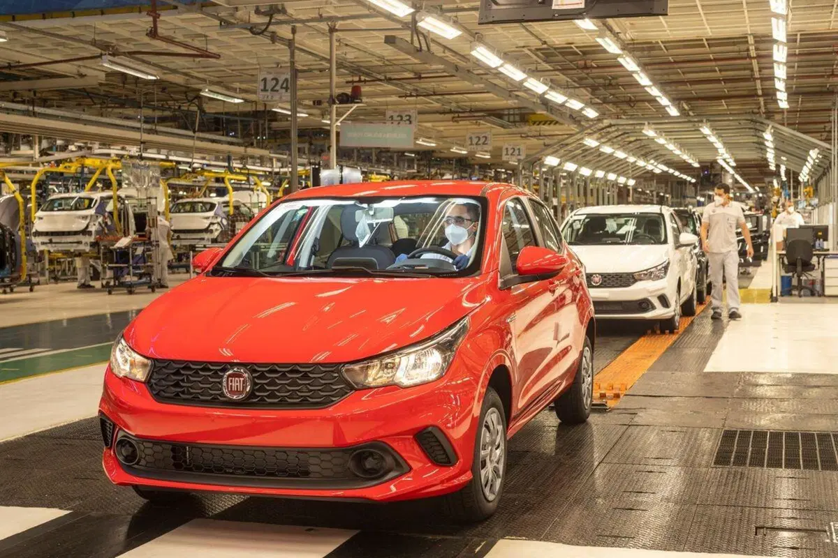 FCA riavvia la produzione in Brasile con un’app “anti-contagio” (16)