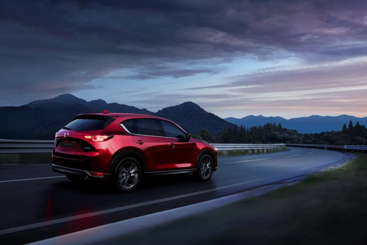 Mazda CX-5 2020: debutta sul mercato italiano. Ecco i prezzi (6)
