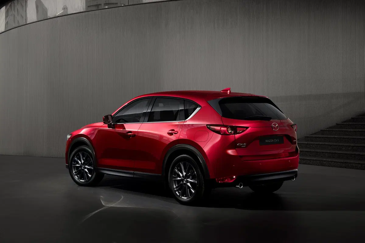 Mazda CX-5 2020: debutta sul mercato italiano. Ecco i prezzi (11)