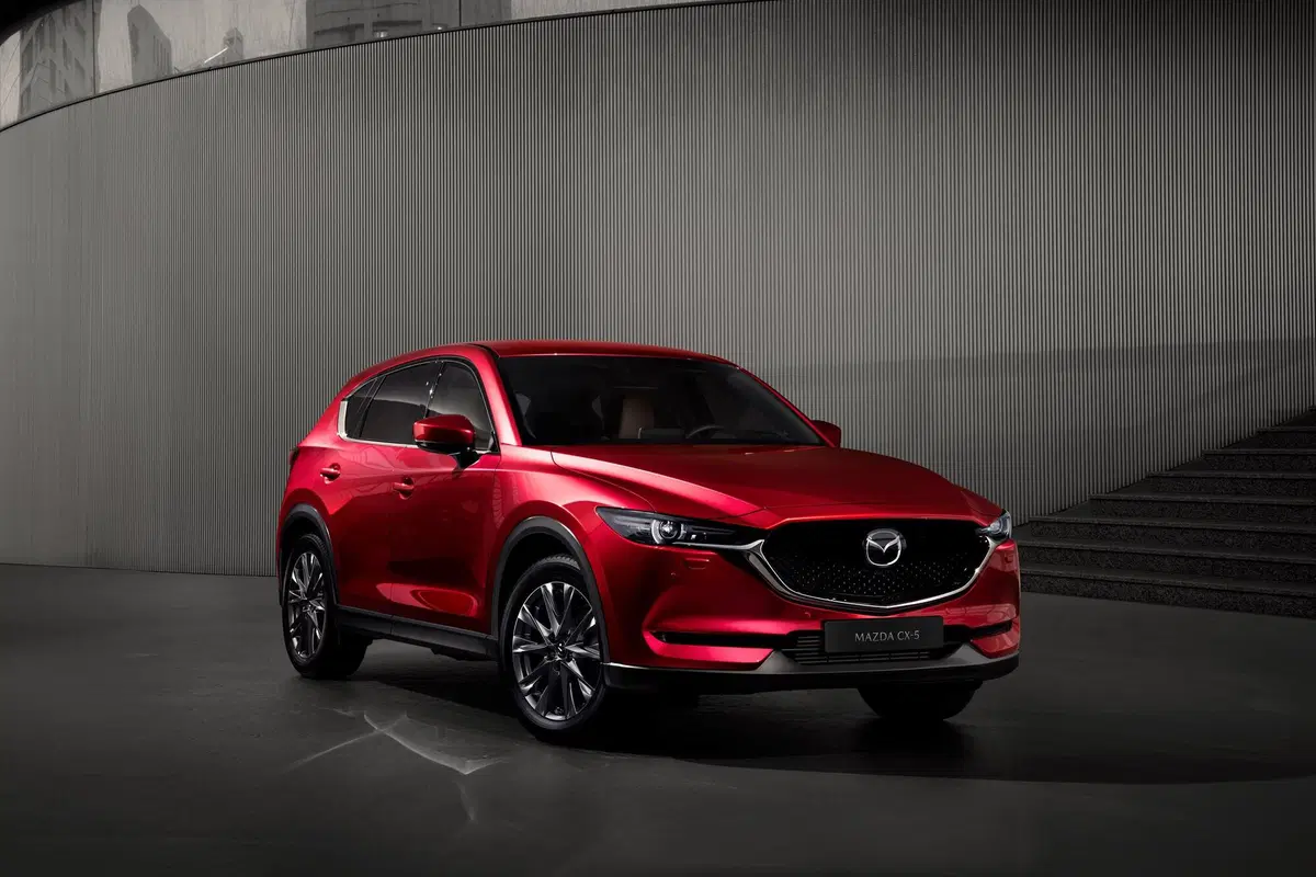 Mazda CX-5 2020: debutta sul mercato italiano. Ecco i prezzi (12)
