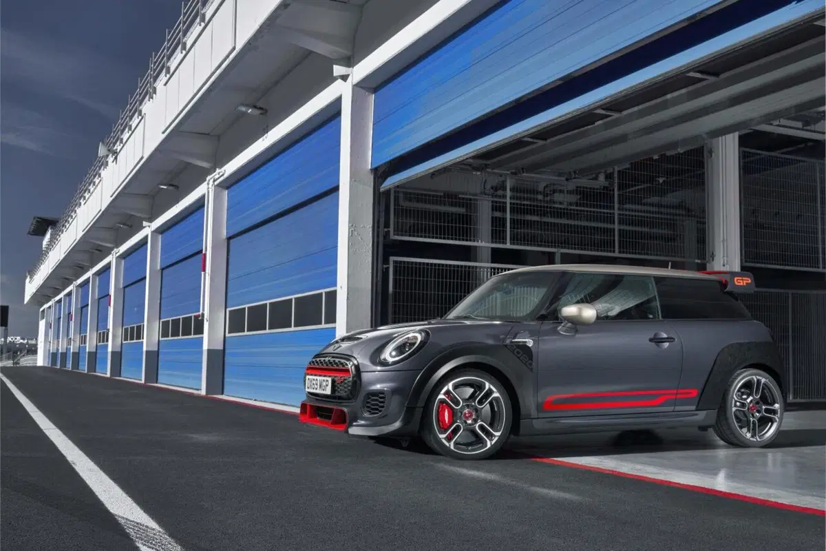 Mini John Cooper Works GP, 306 CV per la Mini più veloce di sempre (17)