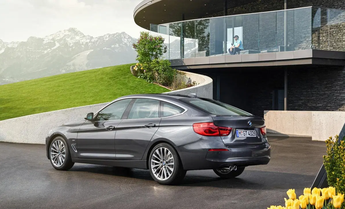BMW Serie 3 GT 320d (4)