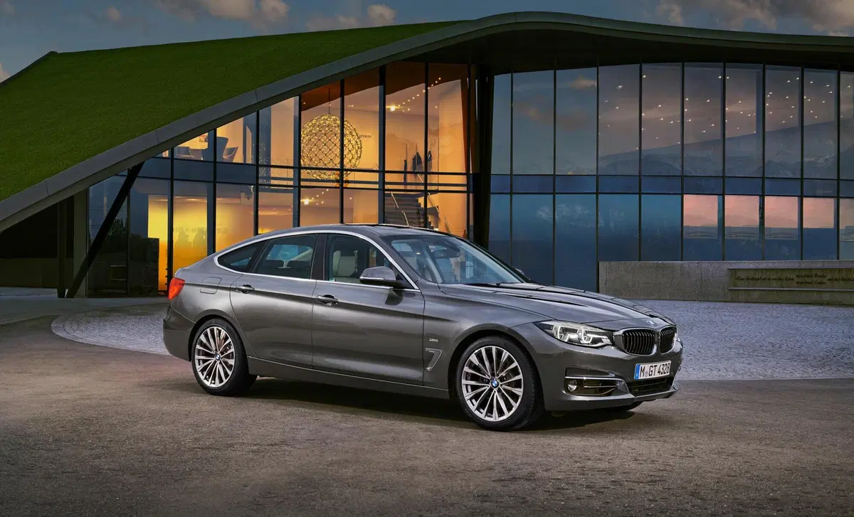 BMW Serie 3 GT 340iA xDrive  Business Advantage