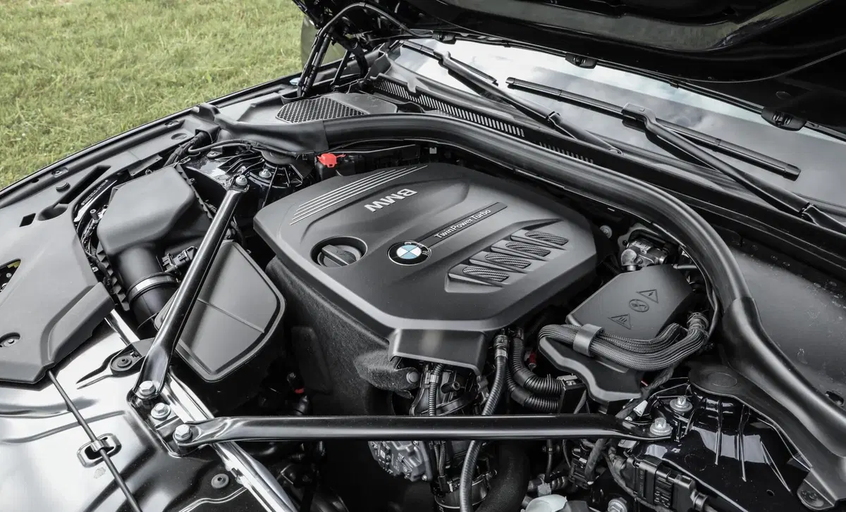 BMW Serie 5 Touring (2017-24) (47)
