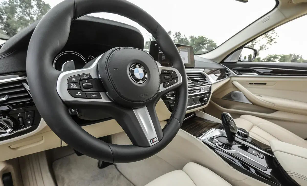 BMW Serie 5 Touring (2017-24) (44)