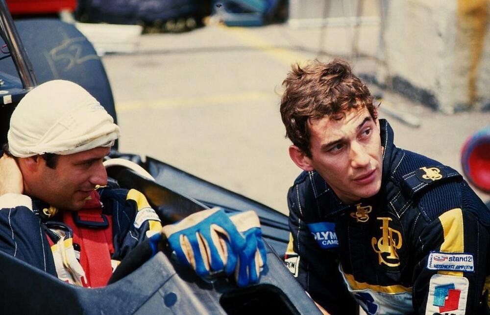 Elio De Angelis con Ayrton Senna nel 1985