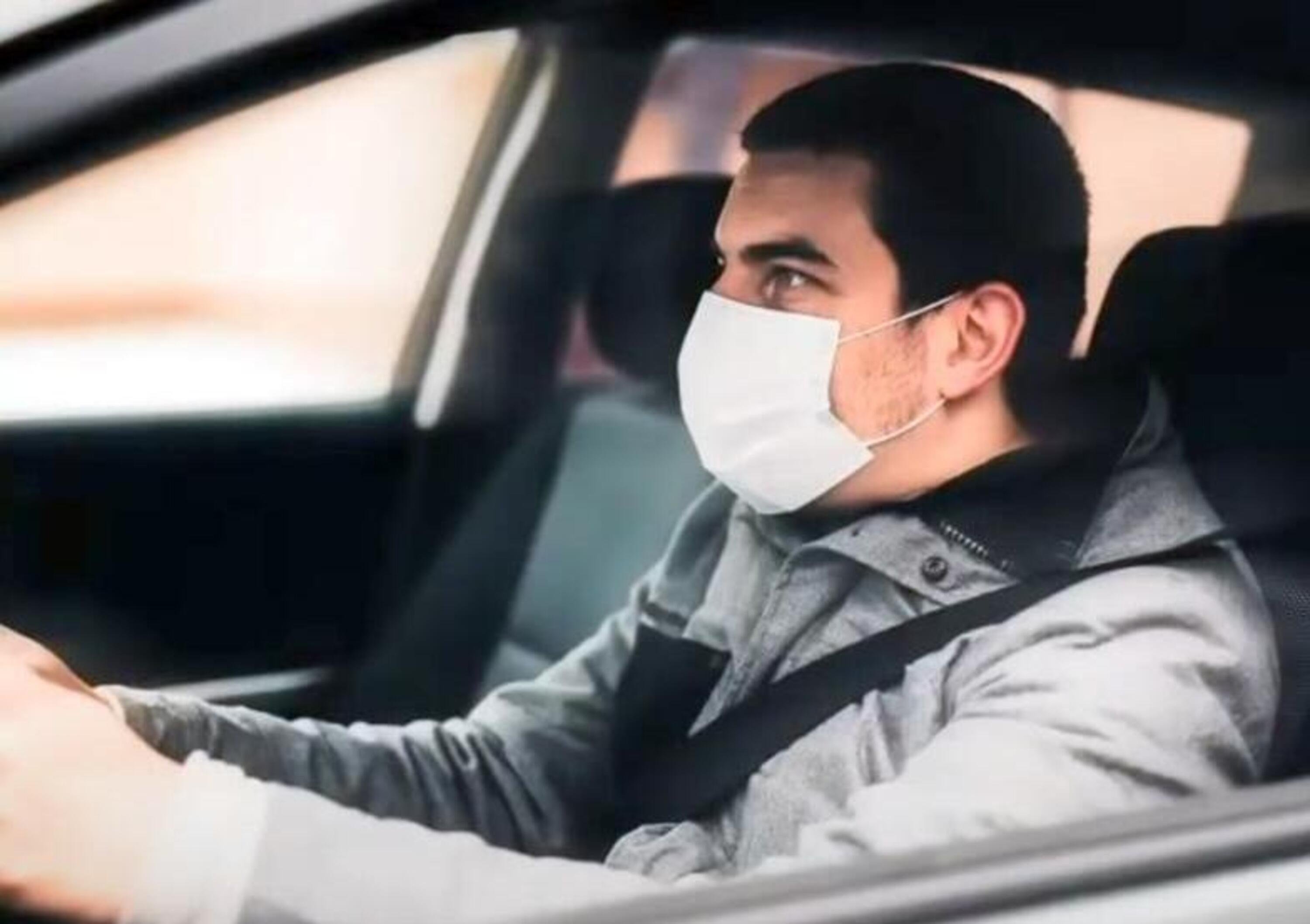 Obbligo di mascherina in auto? Uber lancia Mask Verification