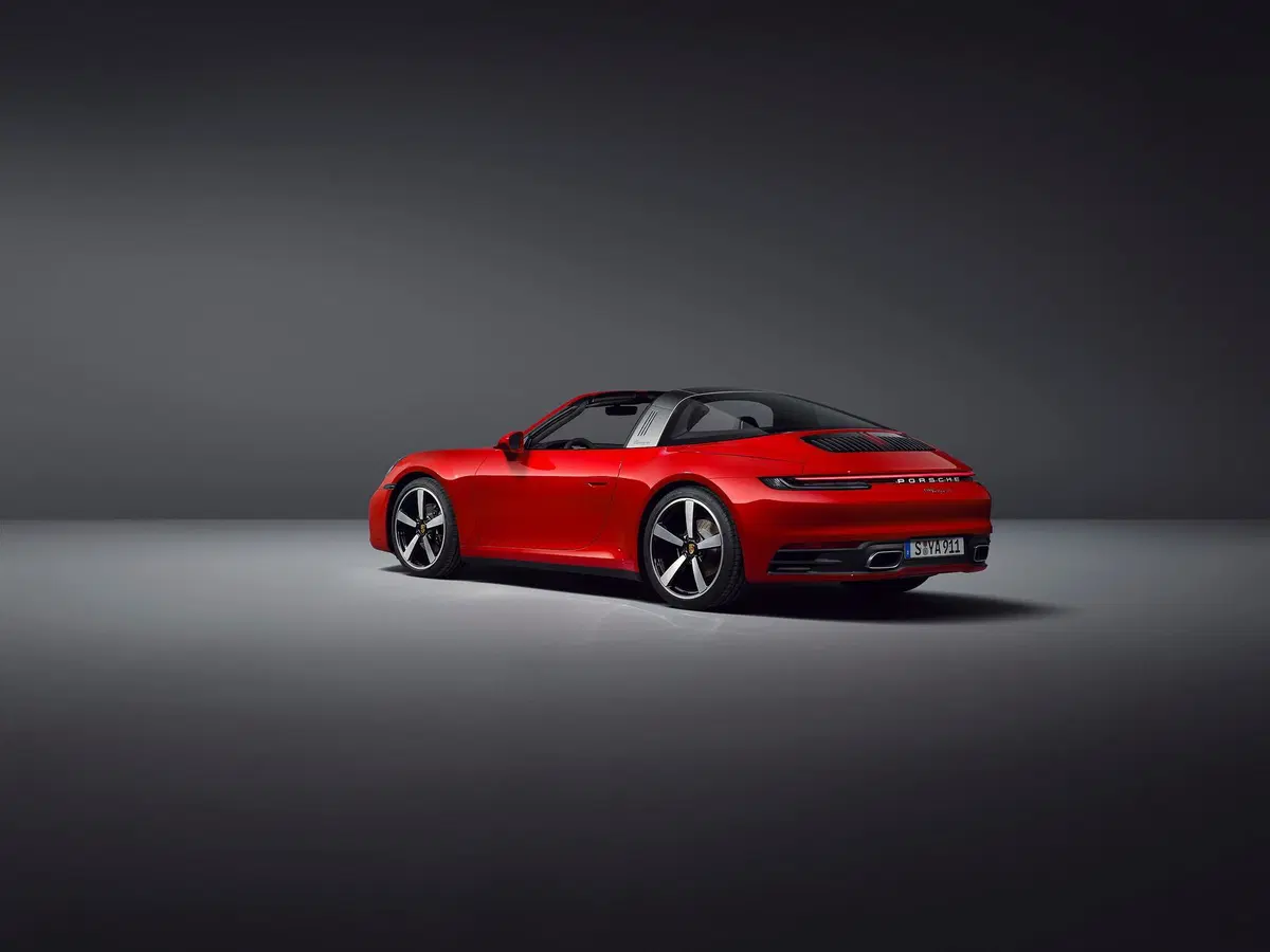 Nuova Porsche 911 Targa: ecco anche la 992, 4 e 4S (8)