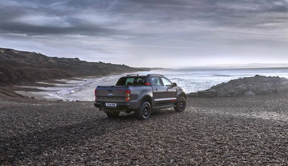 Ford Ranger Thunder, edizione limitata per il pick up dell’Ovale Blu (2)