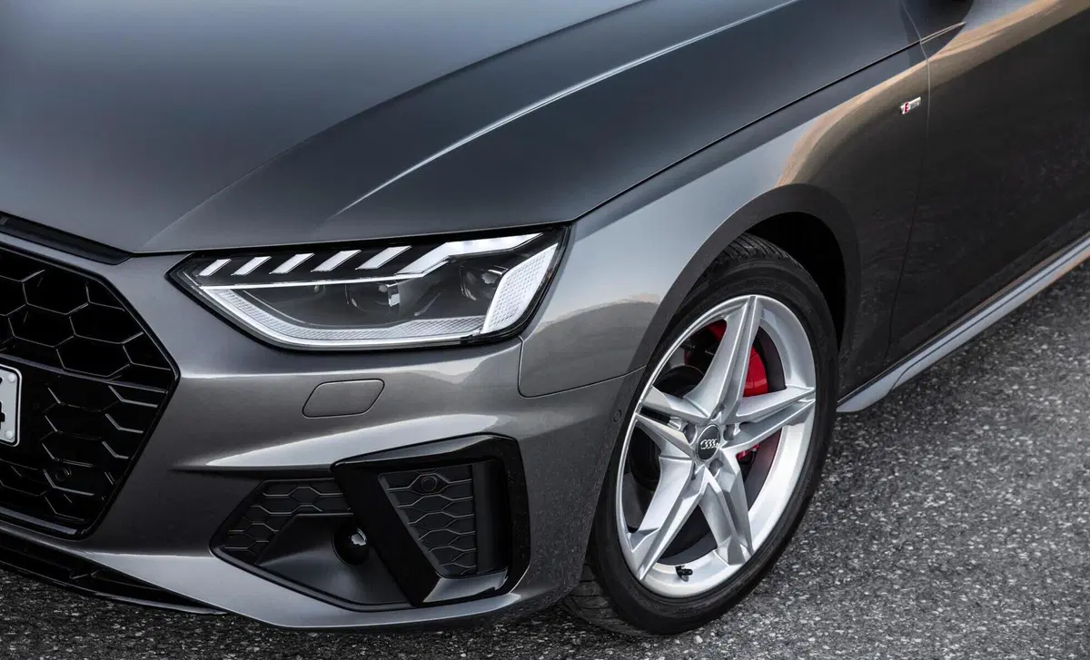 Audi A4 45 TFSI quattro S tronic quattro edition (20)