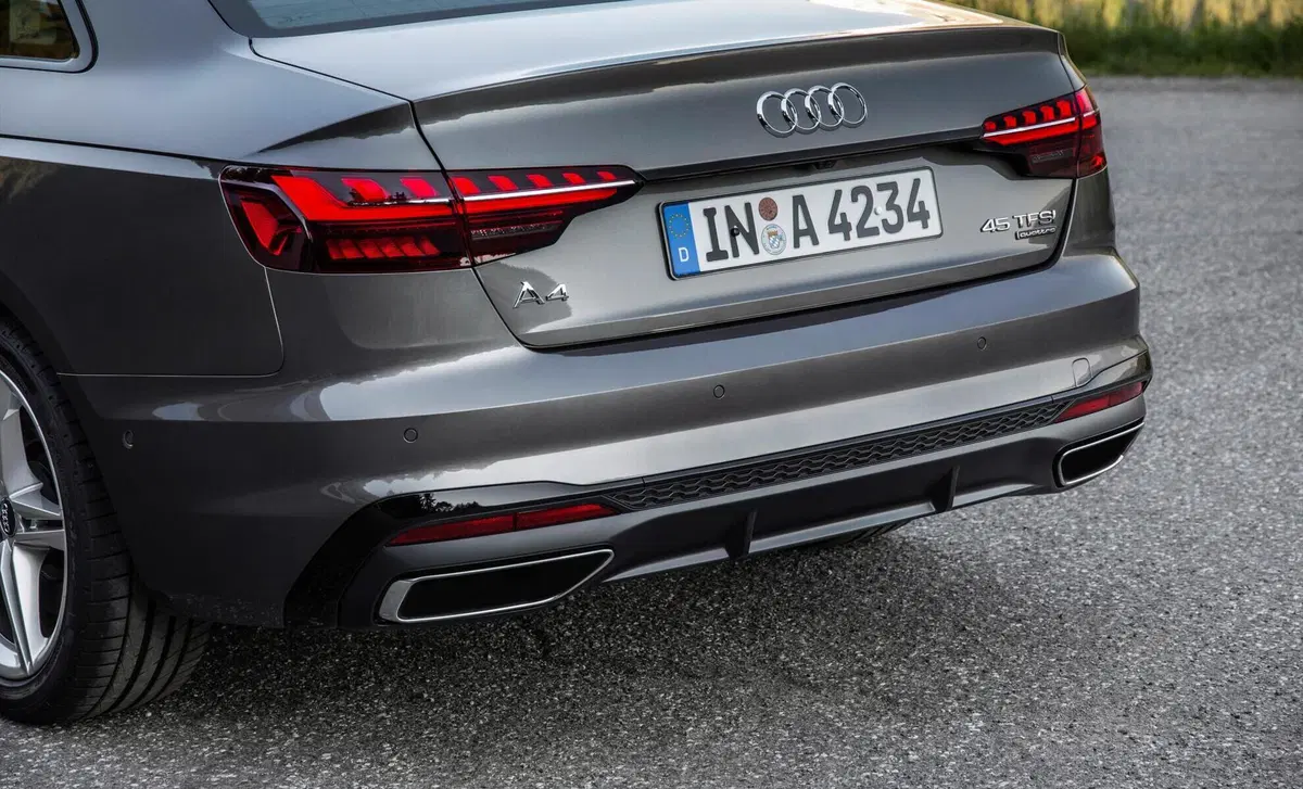 Audi A4 45 TFSI quattro S tronic quattro edition (23)